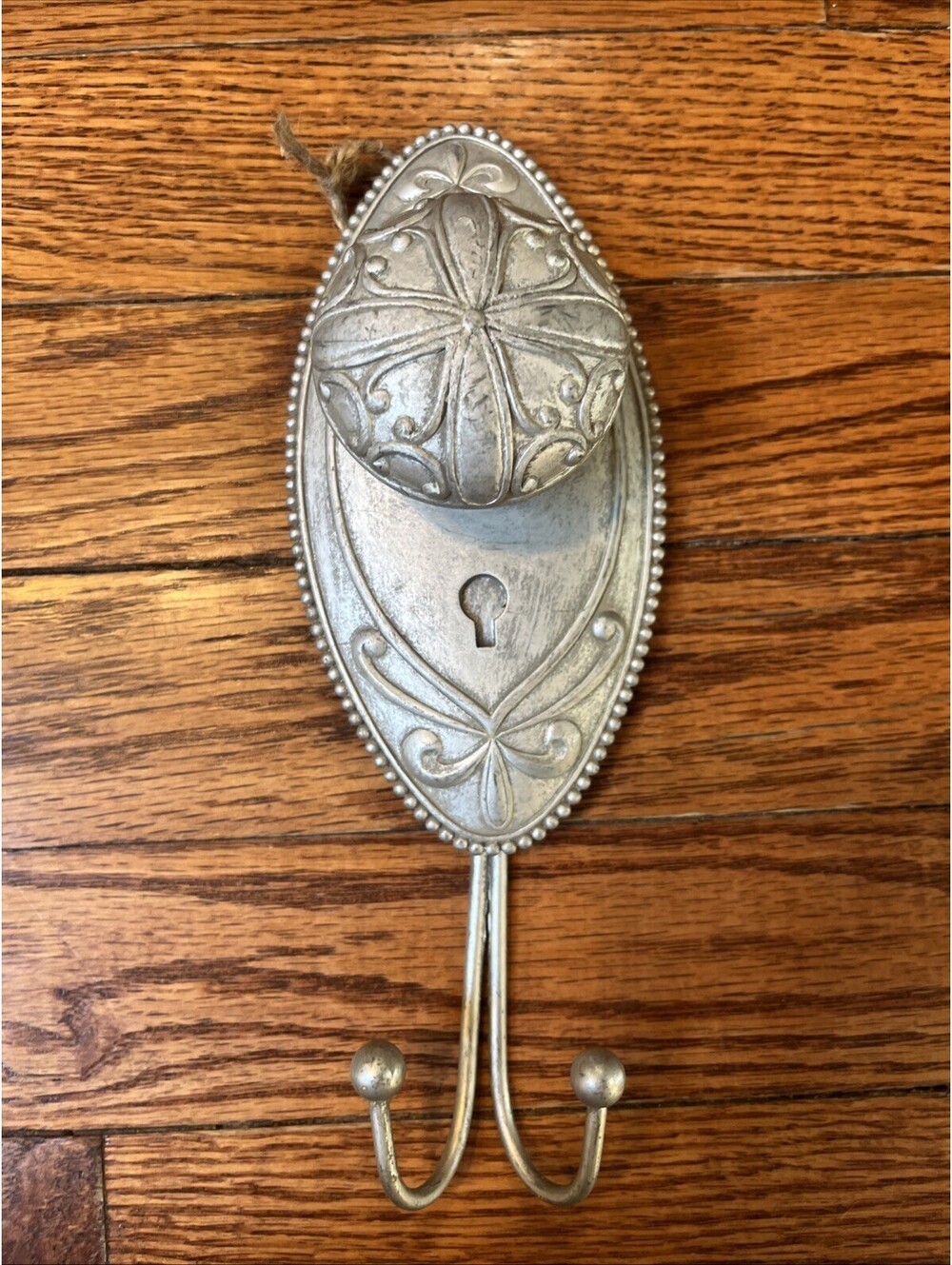 Coat Wall Hook Hang Cottage Rustic Style Silver Ornate Door Knob Whimsical Oval